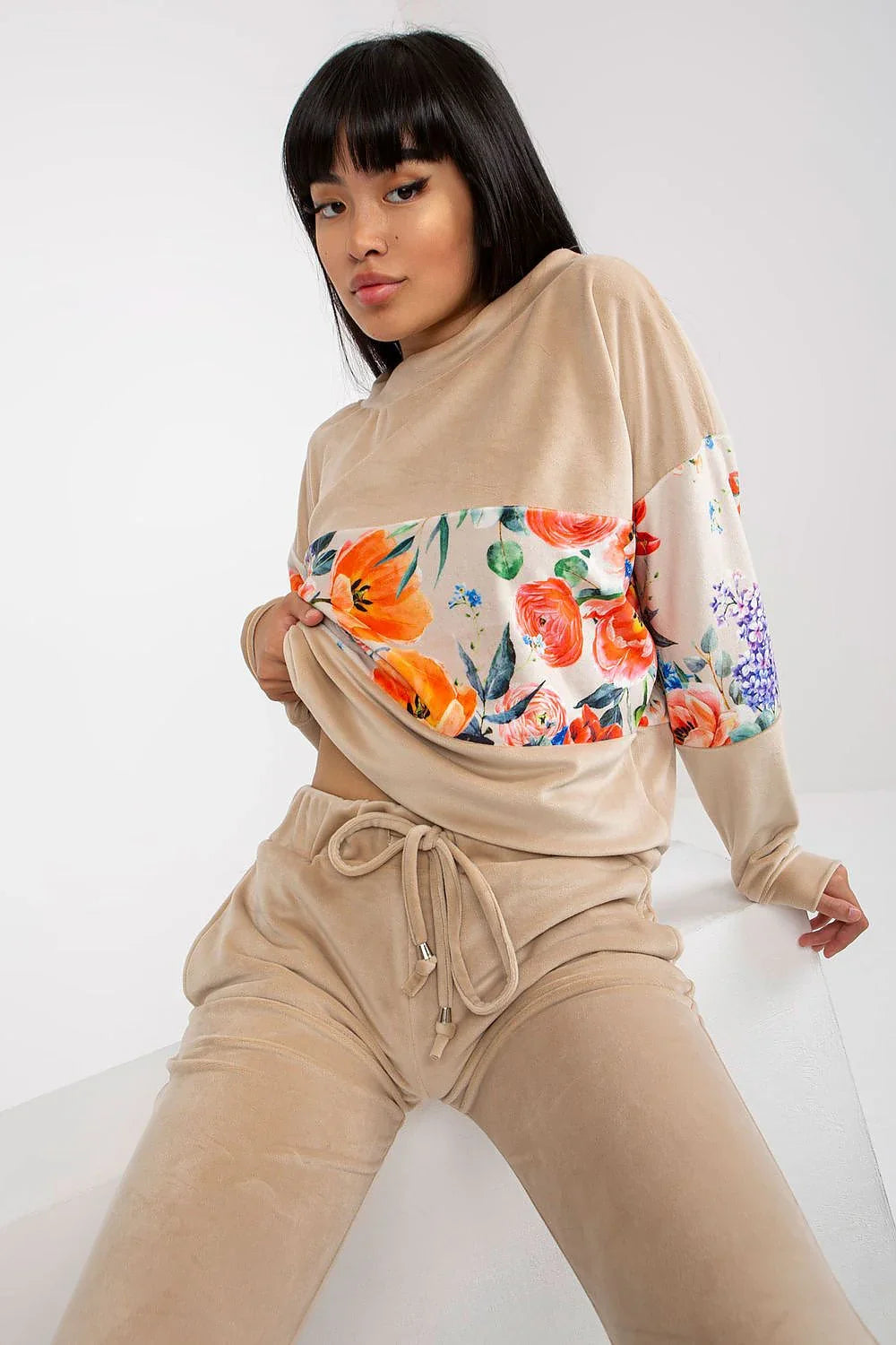 Women’s Floral Sweatshirt and Straight Leg Pants Set