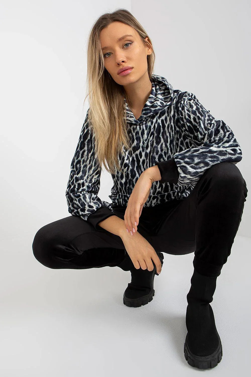Women’s Graphic Hoodie and Tapered Pants Set