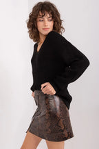 Women's Hip-Length Textured V-Neck Pullover Sweater