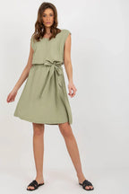 Women's Knee-Length Day Dress - Regular Fit With Sleeveless
