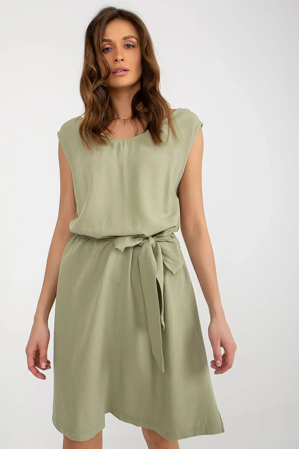 Women's Knee-Length Day Dress - Regular Fit With Sleeveless