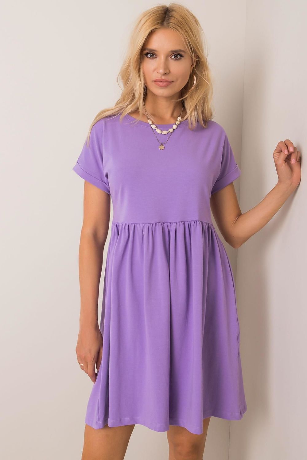 Women's Knee-Length Day Dress – Relaxed With Short Sleeves