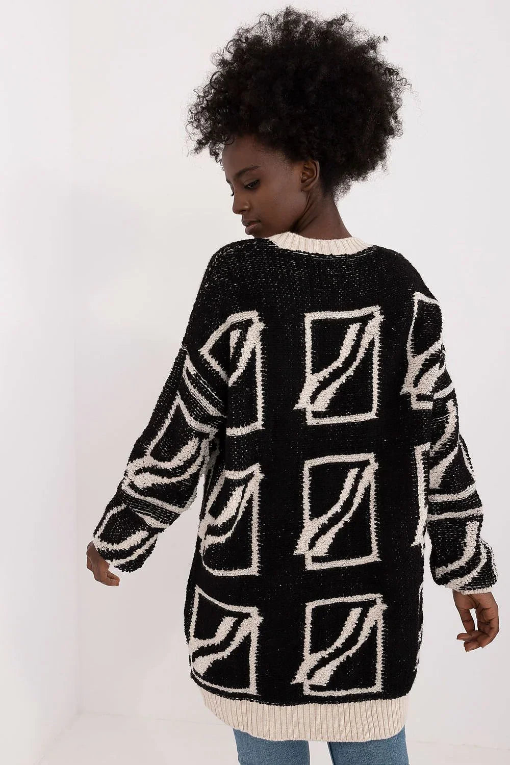 Women's Solid V Neck Pullover Sweater fashion image