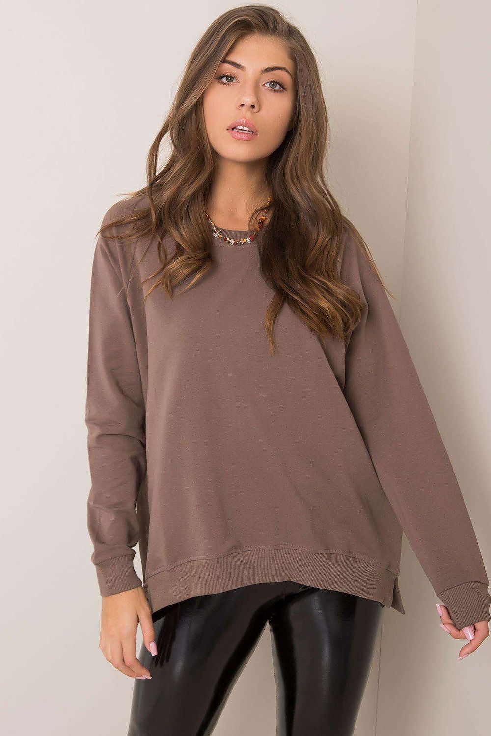 Women’s Sweatshirt - Crew-Neck With Relaxed Fit