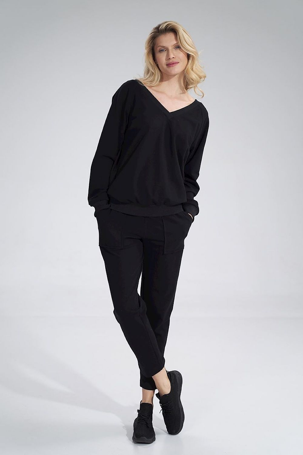 Women's Sweatshirt - V-Neck With Regular Fit
