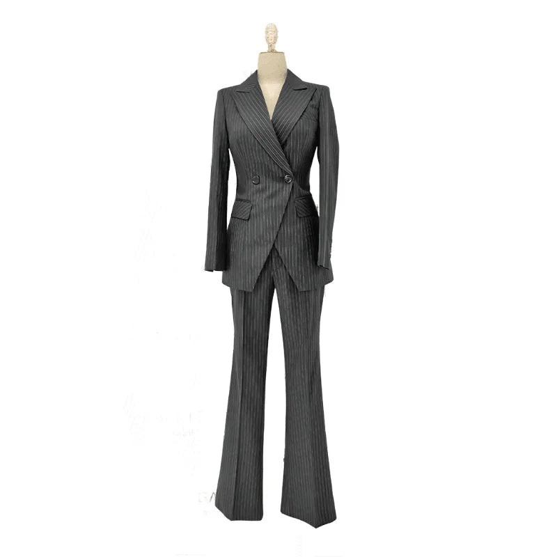 Chic Professional Women's Pant Suit - Striped Double-Breasted
