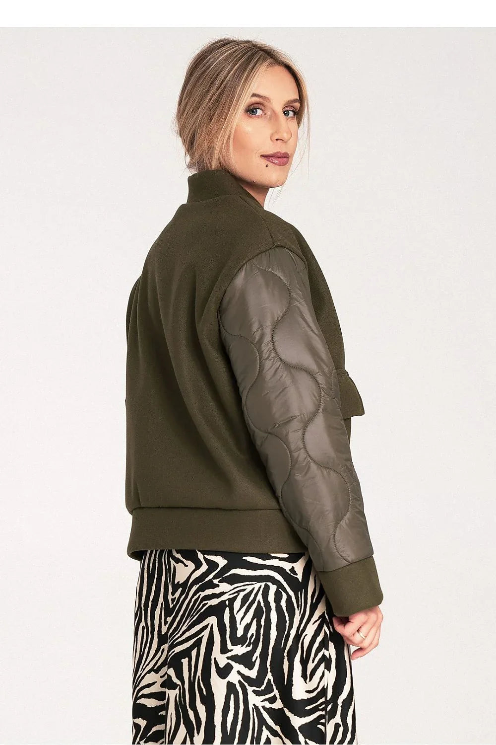 Women's Bomber Jacket - With Pockets Chic, Minimalist - Black
