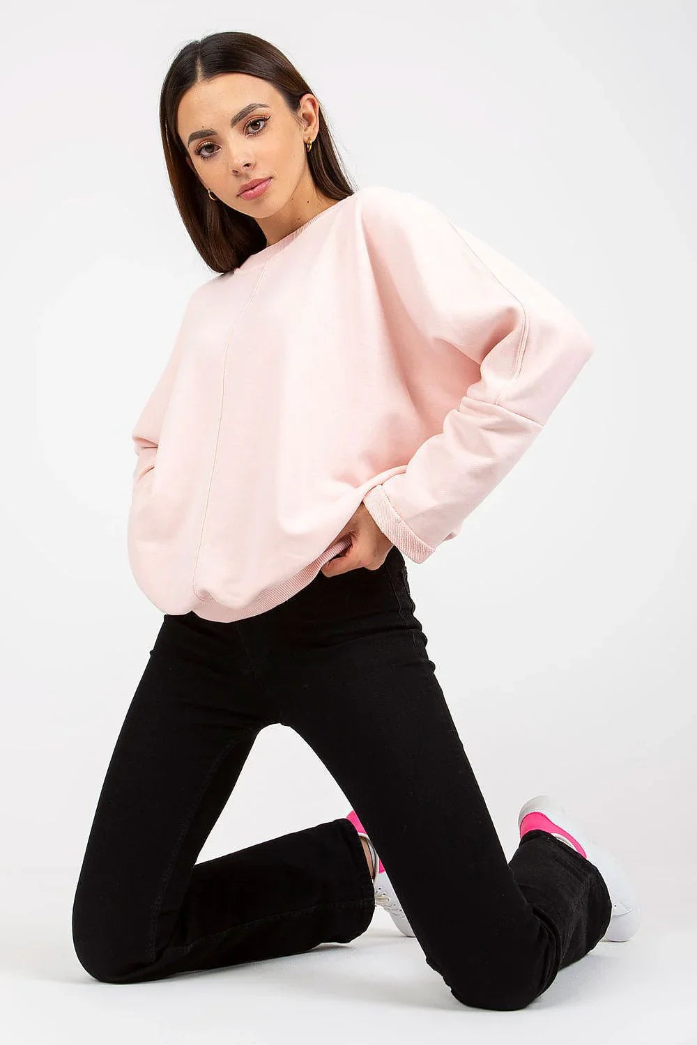 Women's Sweatshirt - Crew-Neck With Relaxed Fit