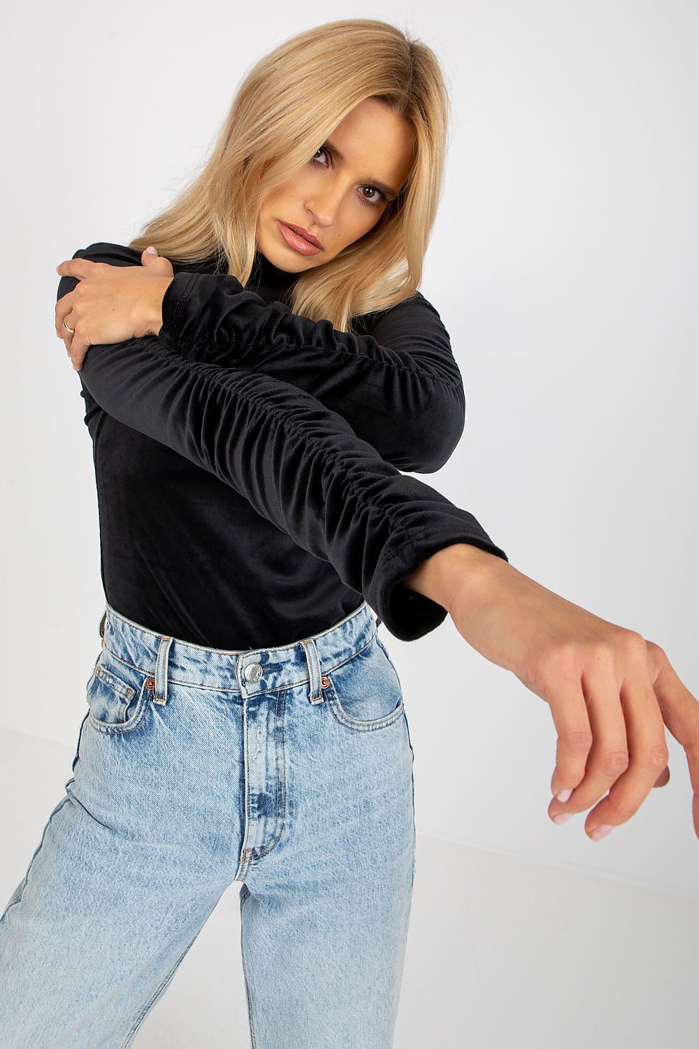 Women's Long Sleeve Blouse - Solid Waist Length