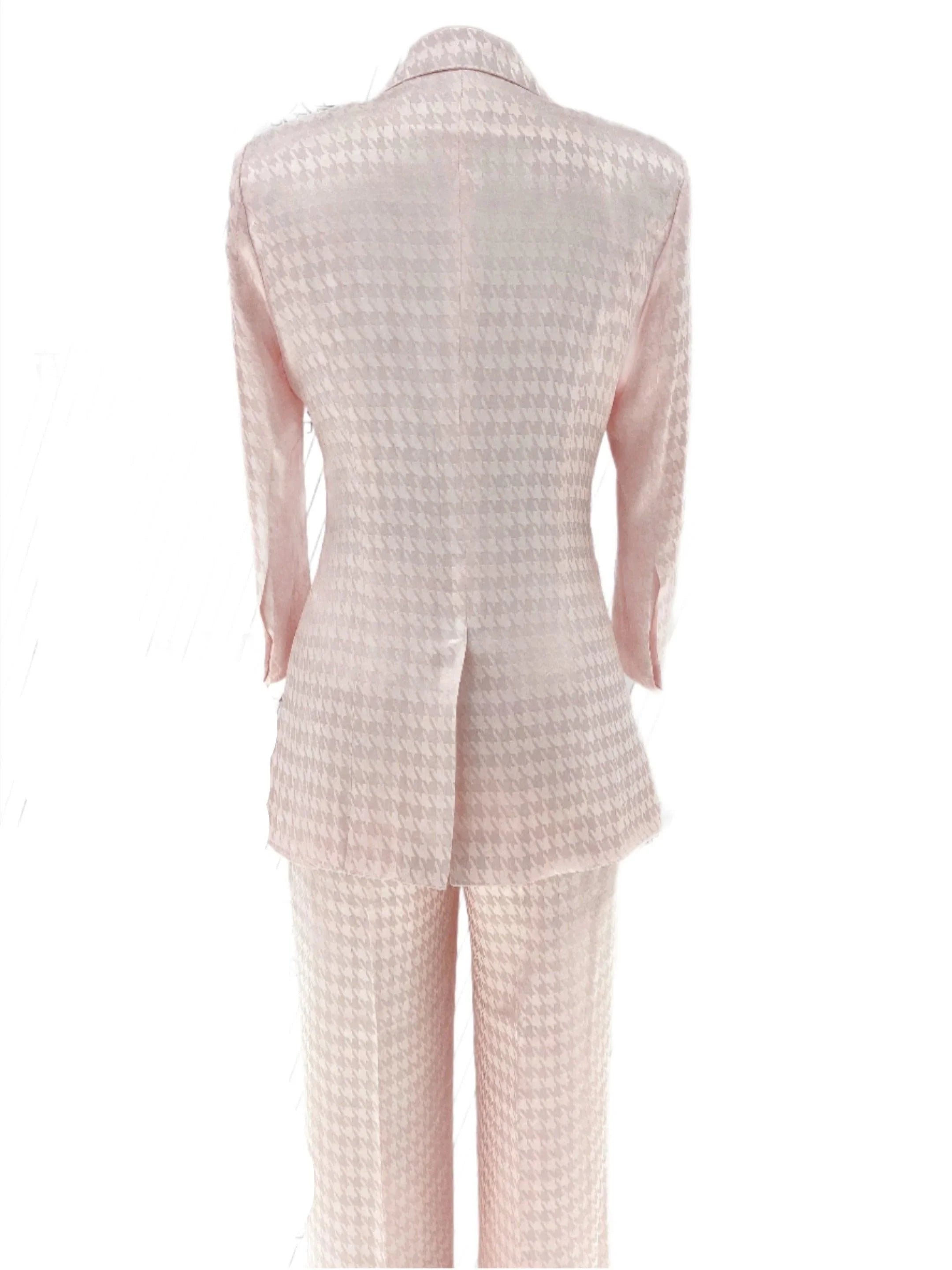 Elegant, Chic Women's Pant Suit - Plaid Single-Breasted