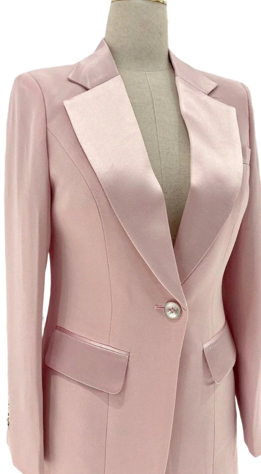 Elegant Chic Women's Pant Suit - Solid One-Button