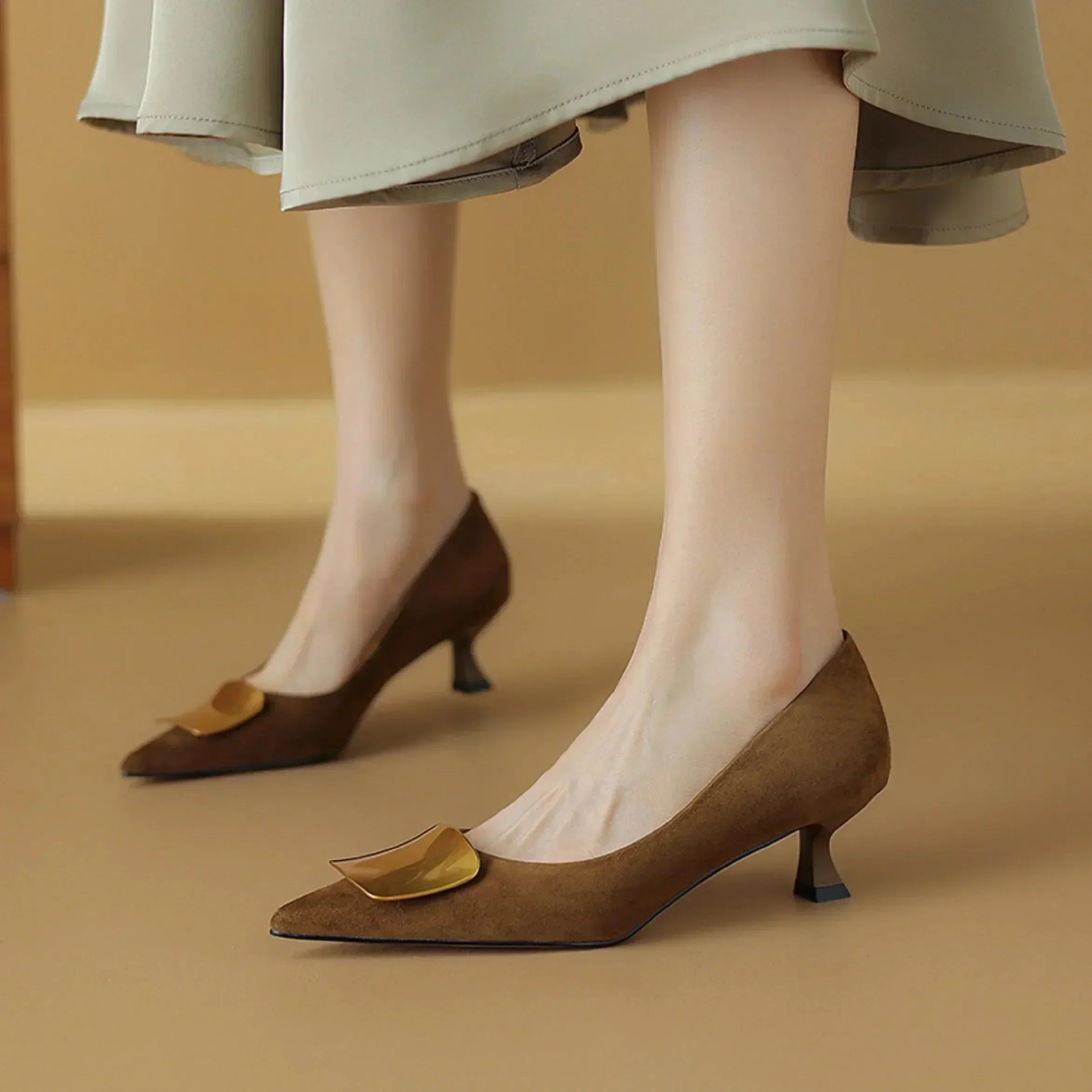 Elegant Leather Low Heel Women Pumps -Guocali