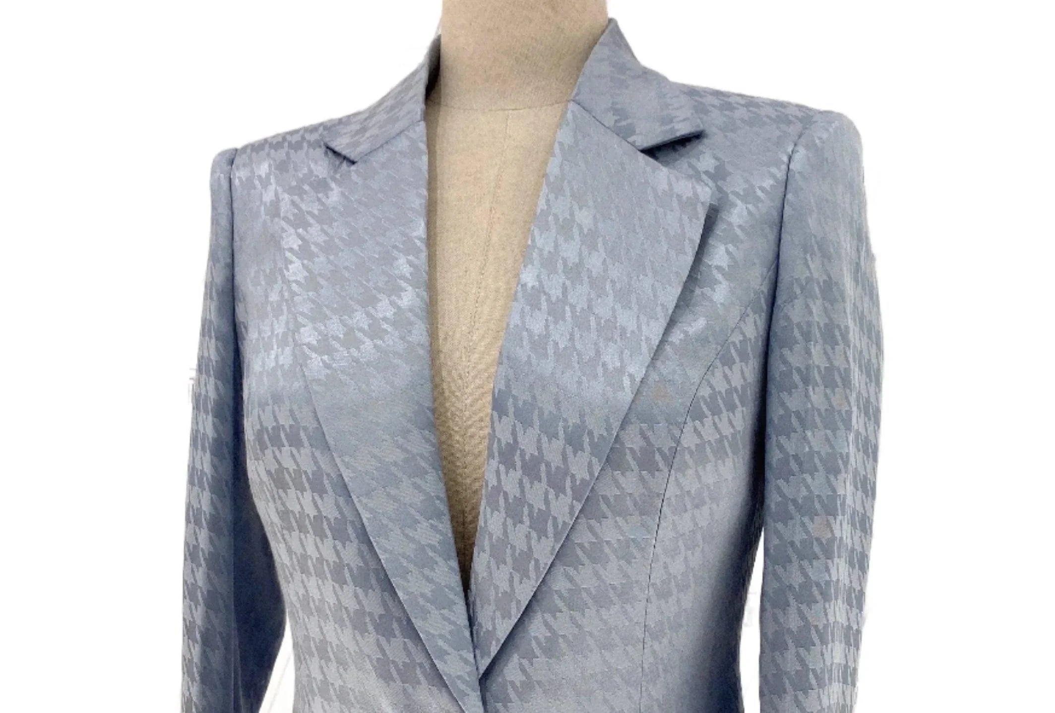 Elegant Women's Pant Suit - Plaid Single-Breasted