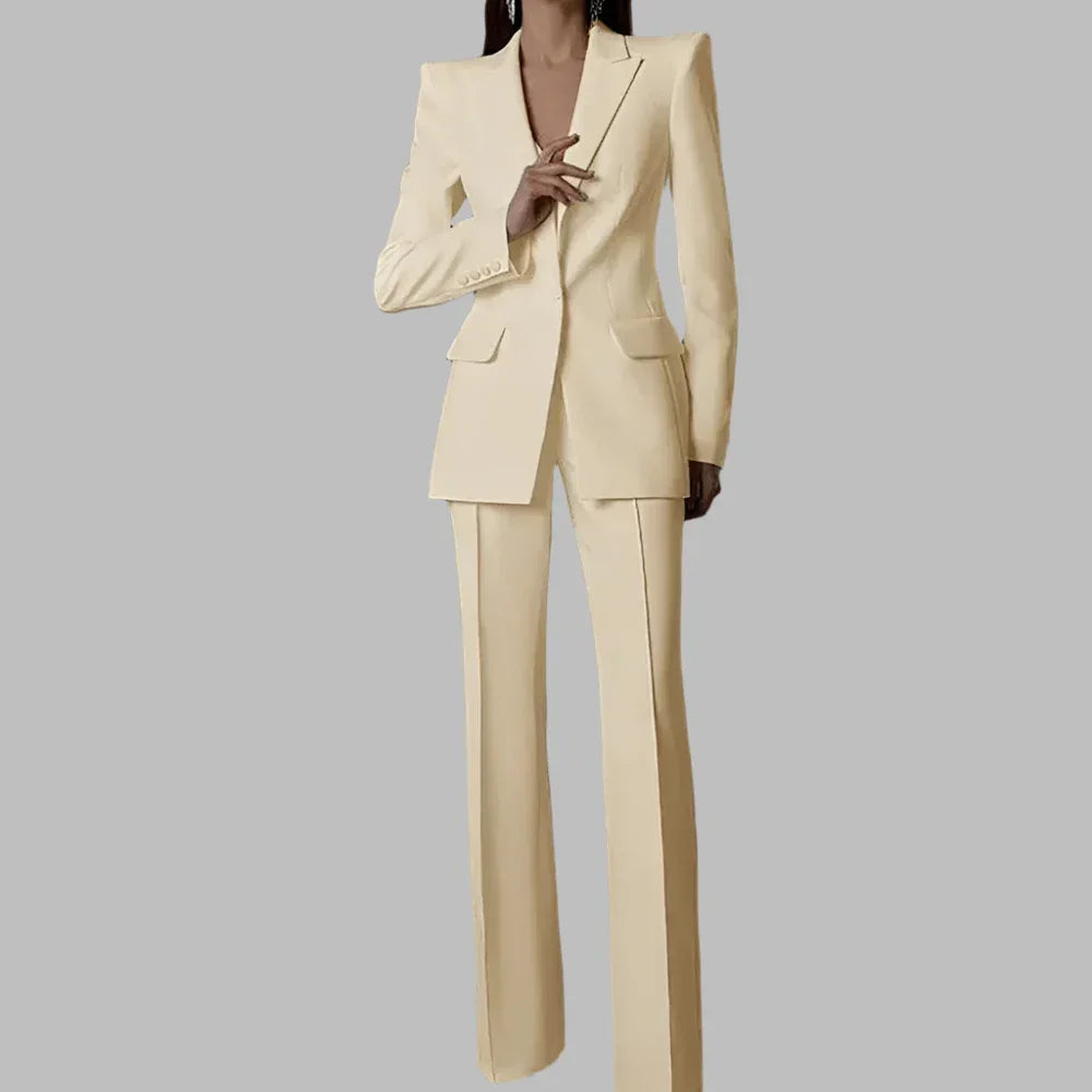 Elegant Women's Pant Suit - Solid Single-Breasted