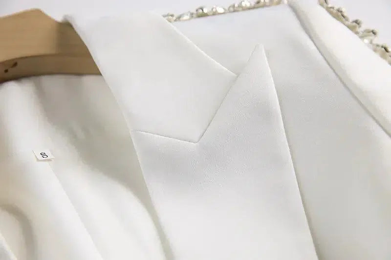 Elegant Women's Pant Suit - Solid Single-Breasted, Black