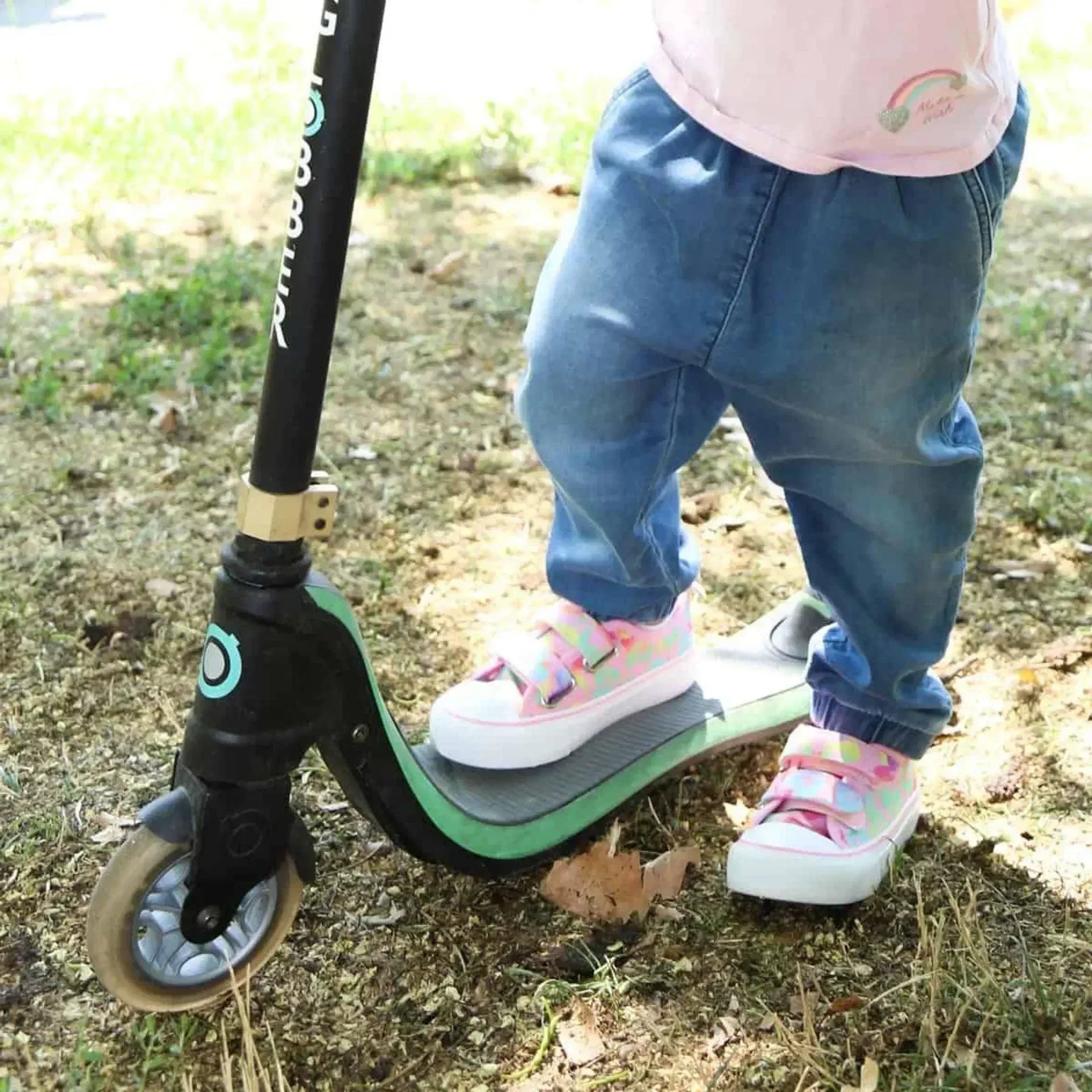 Girls Sneakers - Low-Top Slip-On Sneakers Shoes