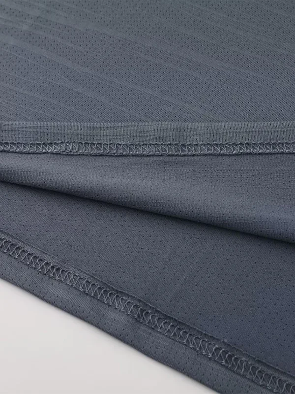 Men Round-Neck Short-Sleeves T-Shirt – Moisture-Wicking - Black -Guocali