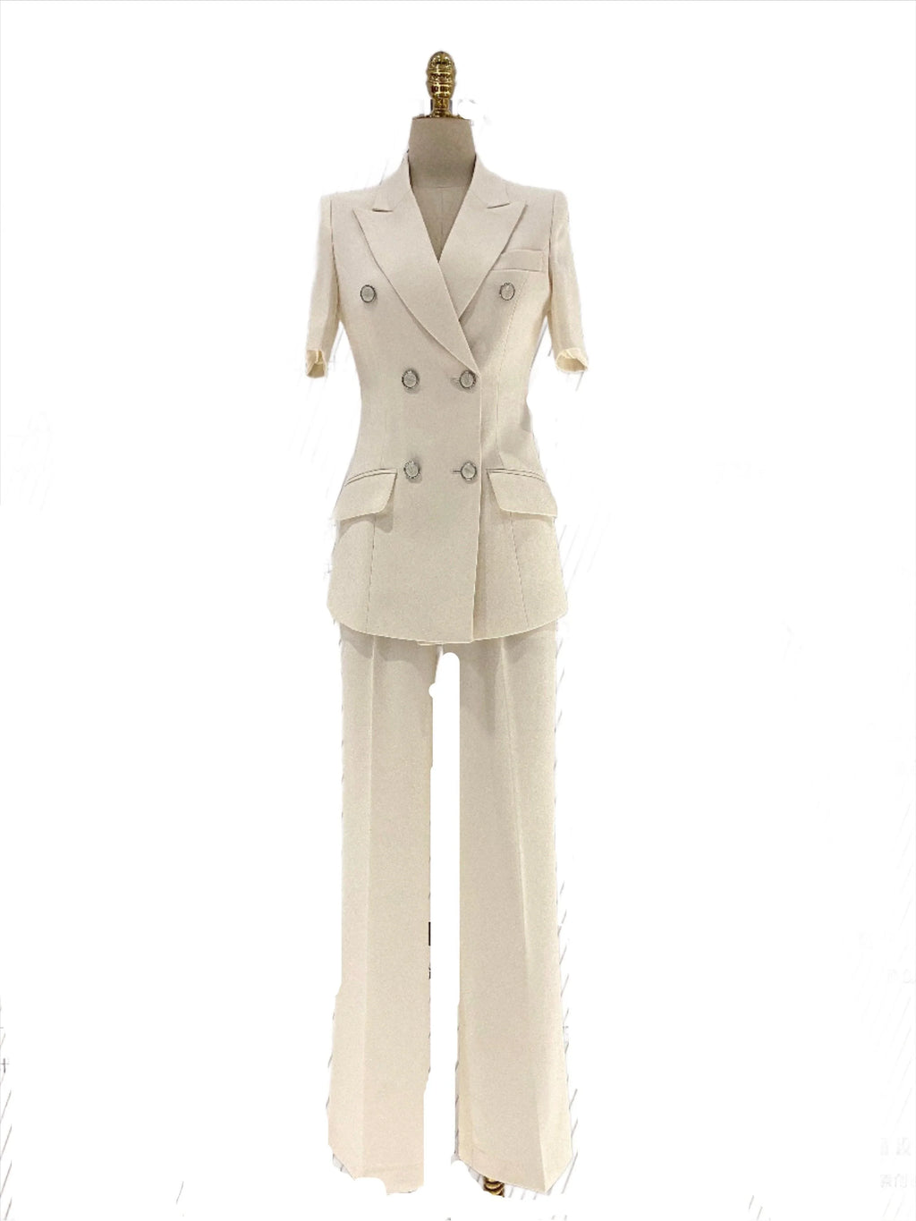 Chic Women's Pant Suit - Solid Double-Breasted