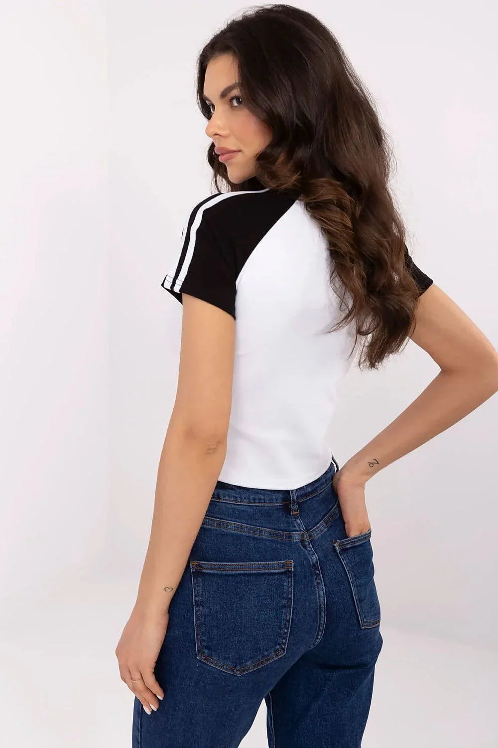 Women Crew-Neck Short-Sleeves T-Shirt – Stretchable - Black -Guocali