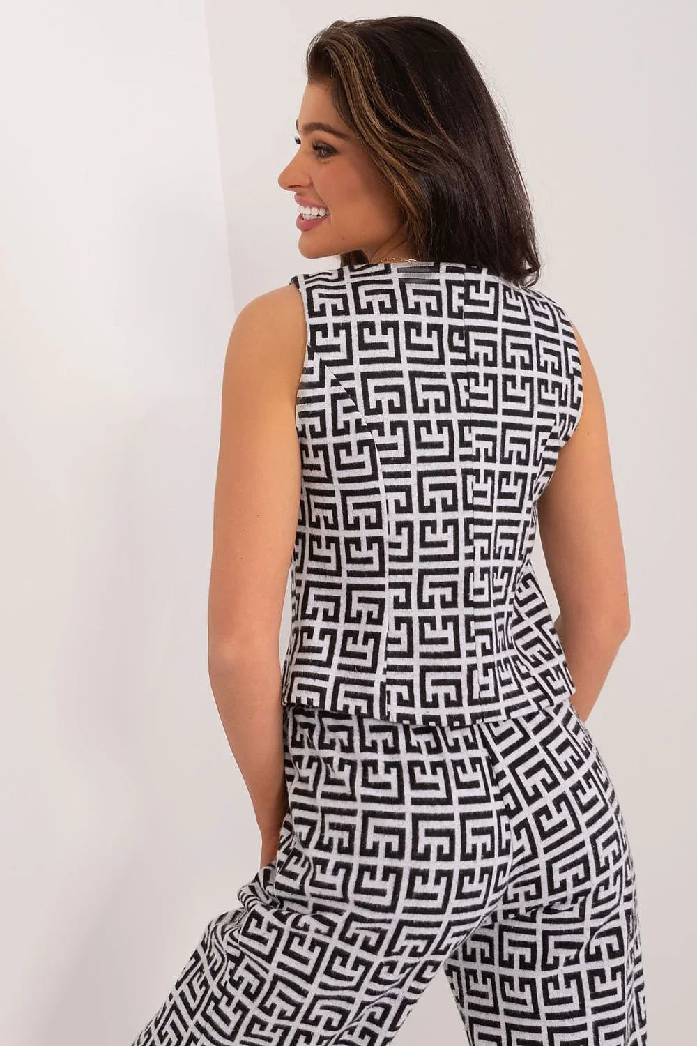 Women Suit Vest - Stretchable - Sleeveless Black -Guocali