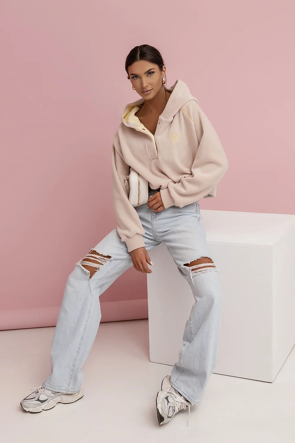Women's Hoodie Cropped Fleece Beige – Hoodie | GUOCALI – view 3
