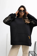 Women's sweatshirt Oversized Embroidered Kangaroo Pocket Crew Neck – main view
